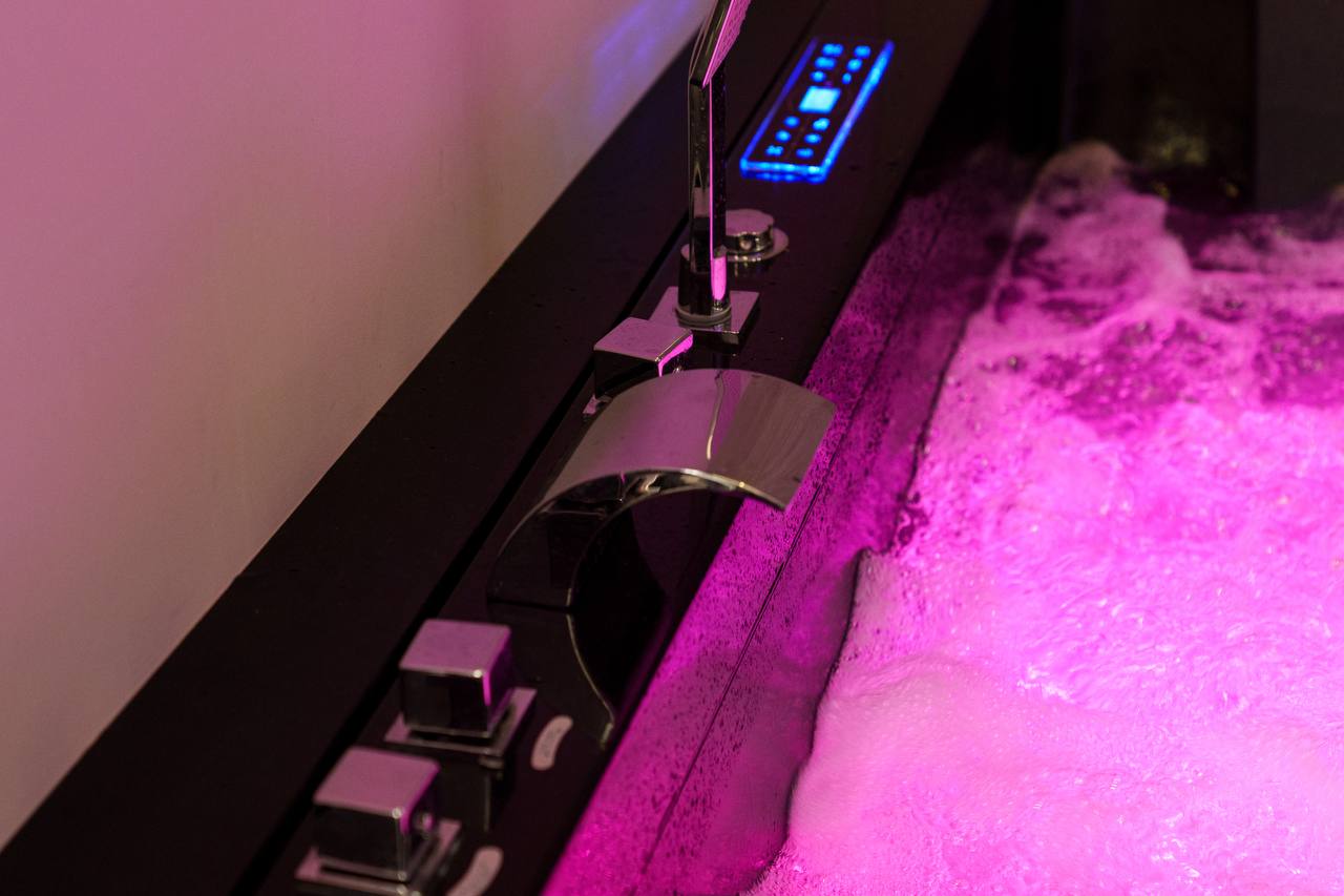 jacuzzi a led personalizzabile